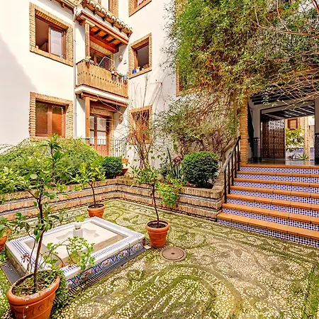 Tuguest Nazari Caldereria Apartments - Free Parking Granada Exterior photo